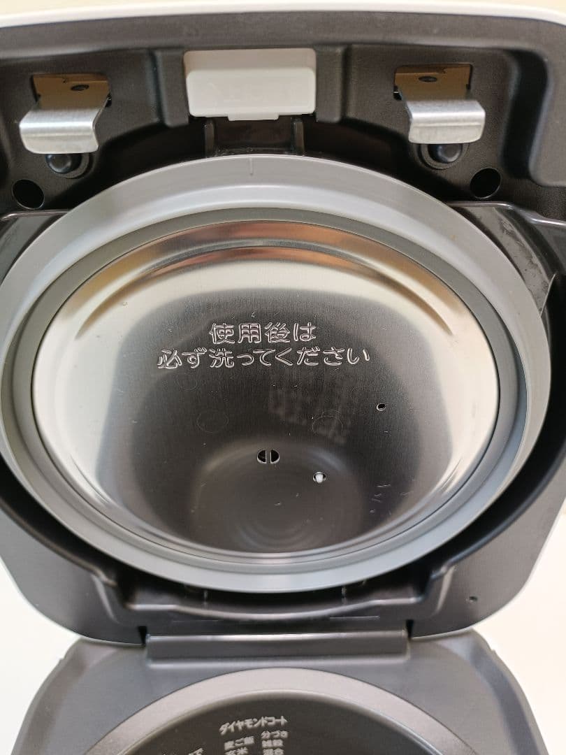 東芝 RC-10HGW 真空圧力IHジャー炊飯器 24年製 5.5合