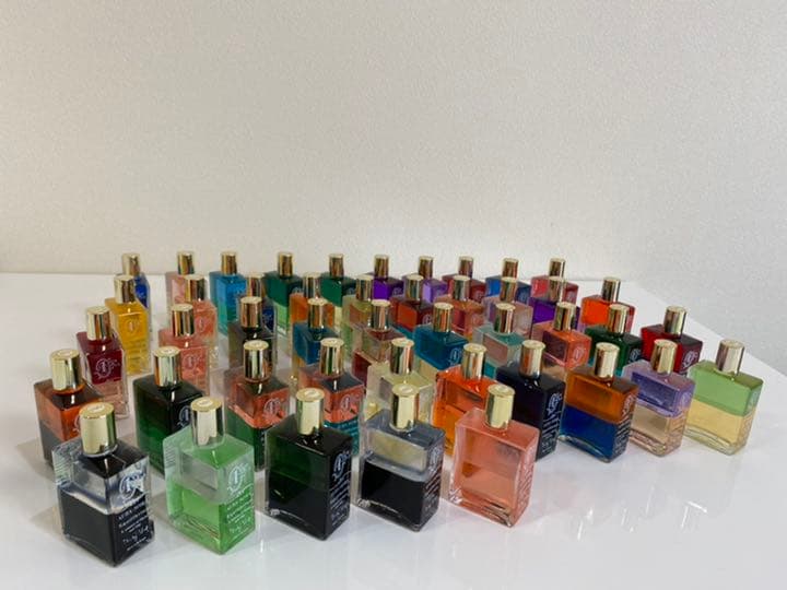 値下げ！オーラソーマ50ml105本。エアコン、ポマンダー、クイントエッセンス付