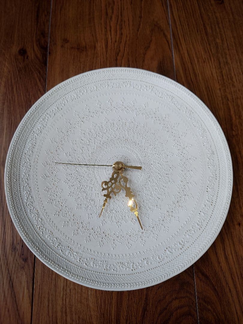 和田由記子さん　壁掛け時計