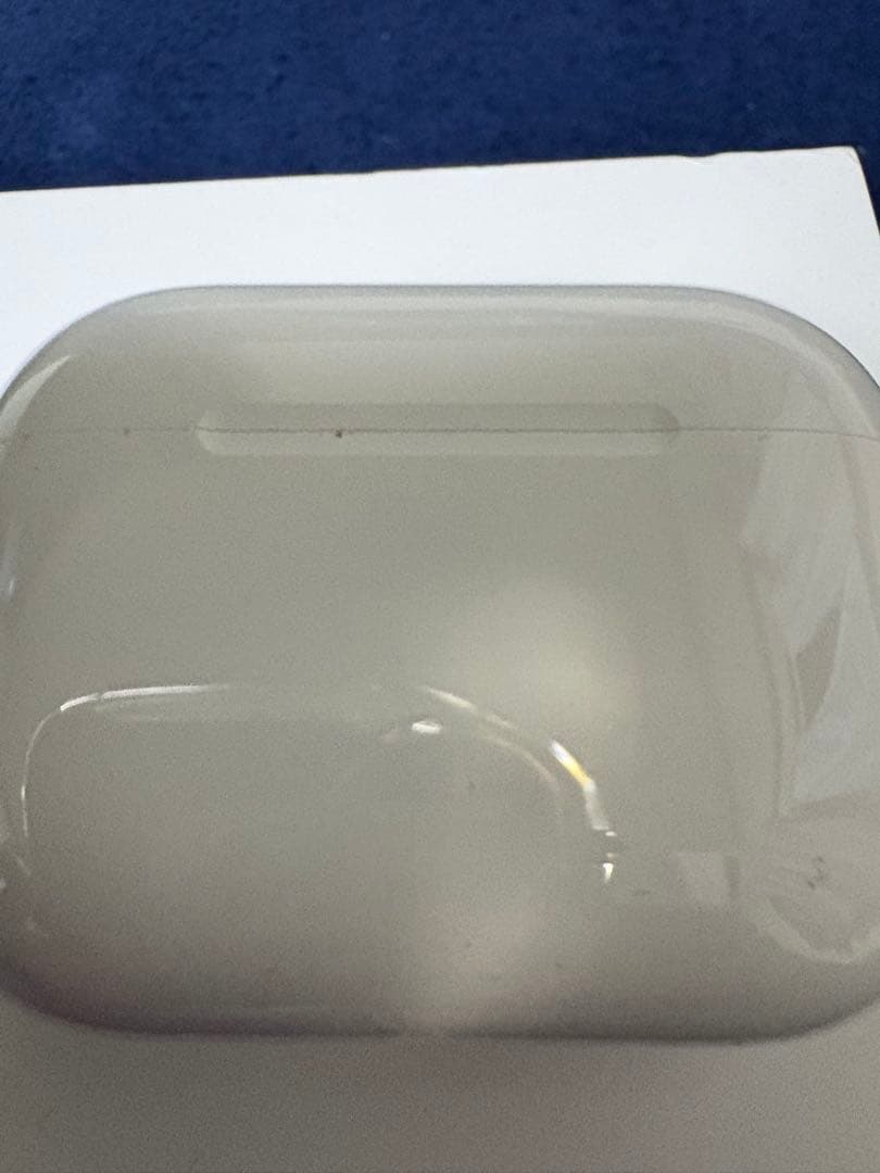 AirPods Pro 3 本体 ホワイト 充電ケース付き ※西日本の方のみ