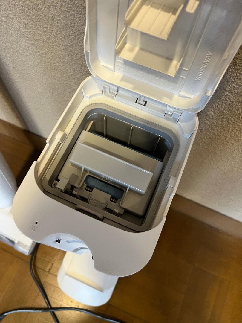 Panasonic MC-NS10K コードレス掃除機 2022年製 箱説完品