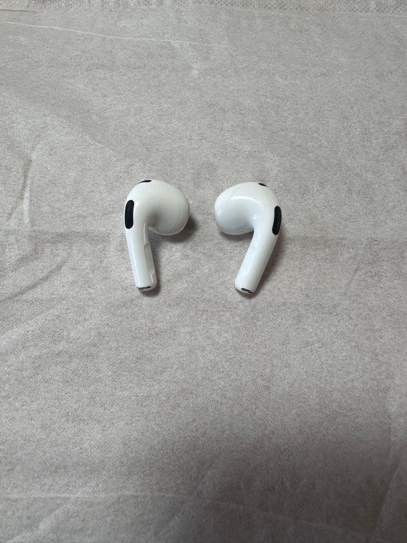 AirPods第三世代 ホワイト 左右