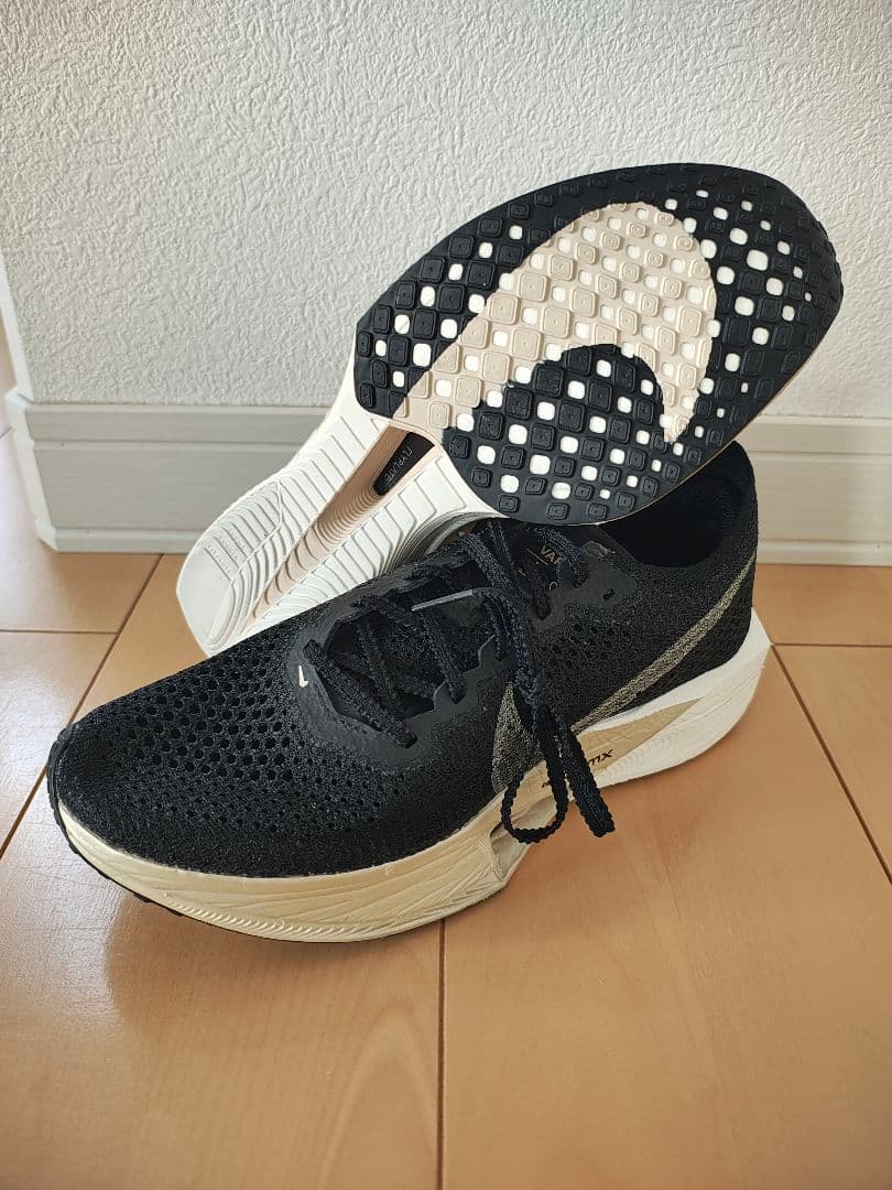 【美品】ナイキ ヴェイパーフライ ネクスト% 3 メンズ25.0cm