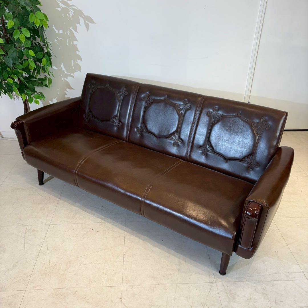 ヴィンテージレザー　3人掛けソファ アームチェア クラシック　喫茶店　レトロ