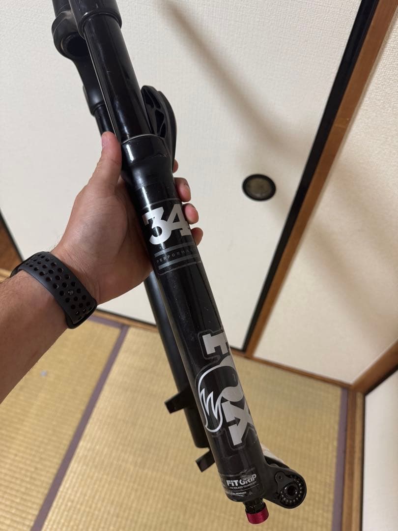 FOX 34 サスペンションフォーク 110mm Boost