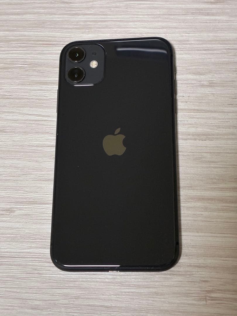 Apple iPhone 11 ブラック SIMロックあり