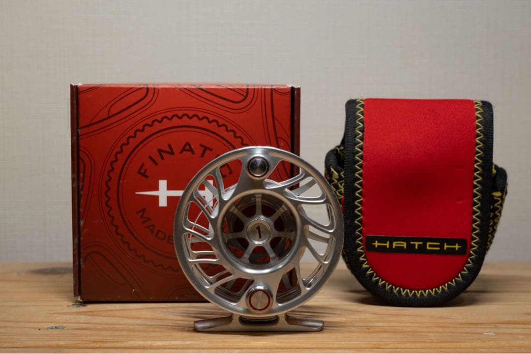 HATCH FINATIC 1plus シルバー ハッチフライリール