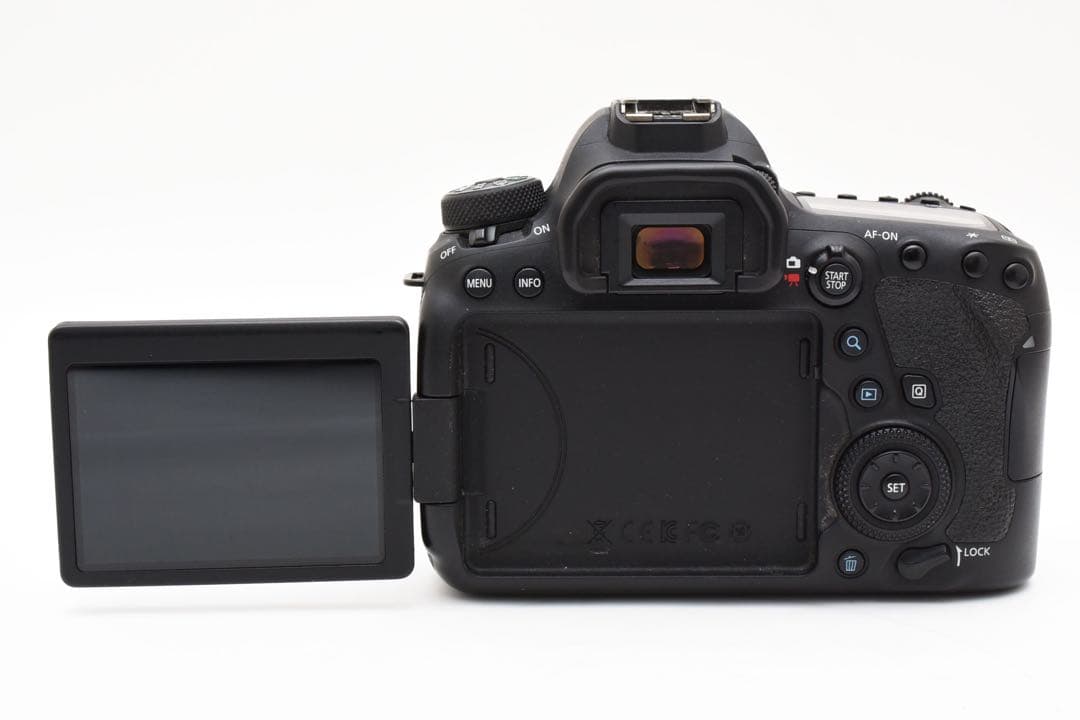 保証付き/デジタル一眼レフカメラ Canon EOS 6D Mark II