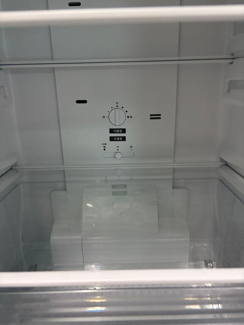 SHARP　２ドア冷蔵庫　2023年モデル　179ℓ　SJ-D18J-W