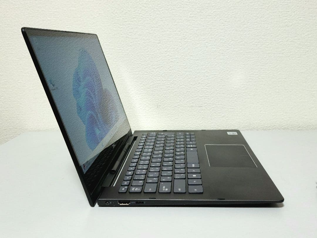 美品　DELL Inspiron 7391　2-in-1　上位モデル　タッチ
