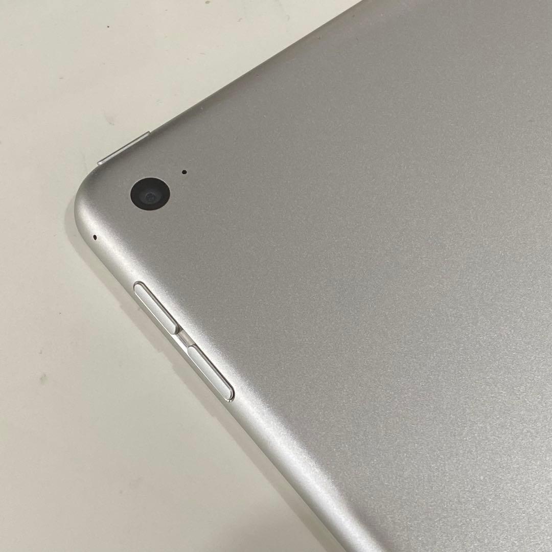 Apple iPad Air 2 MGLW2J/A 16GB シルバー E42