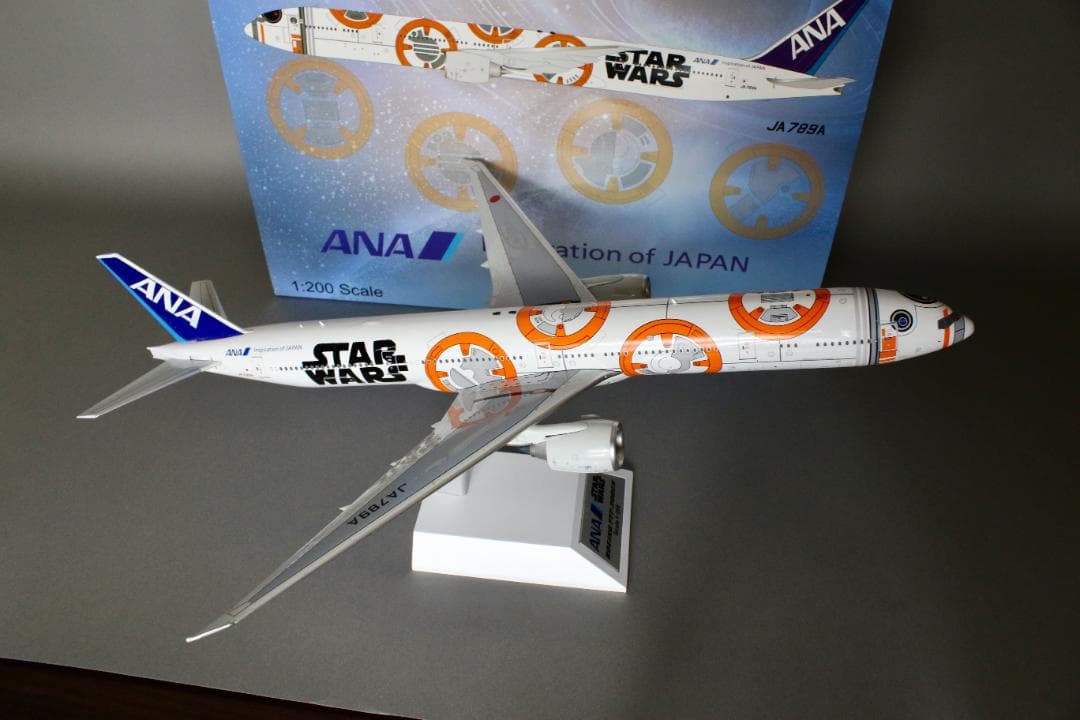 レア ANA B777-300ER JA789A BB-8 1/200