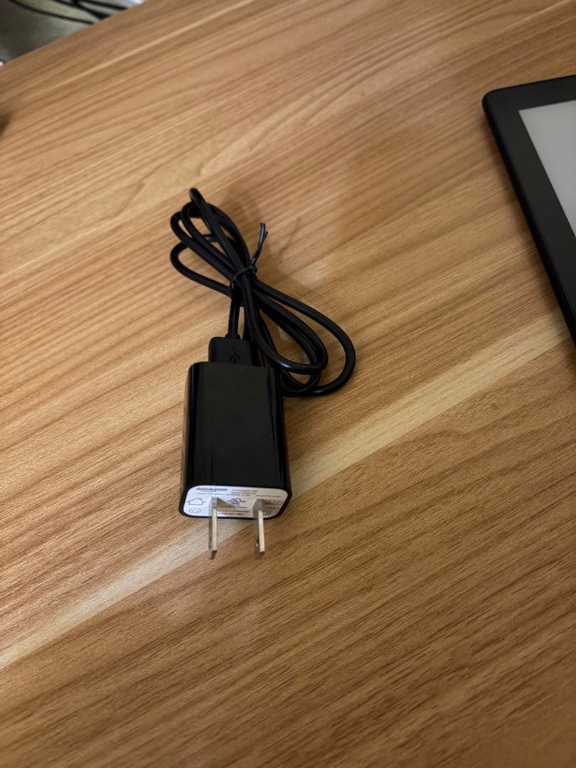 Kindle paperwhite 第10世代 32GB Wi-Fi 充電器付き