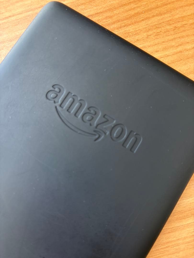 Kindle paperwhite 第10世代 32GB Wi-Fi 充電器付き