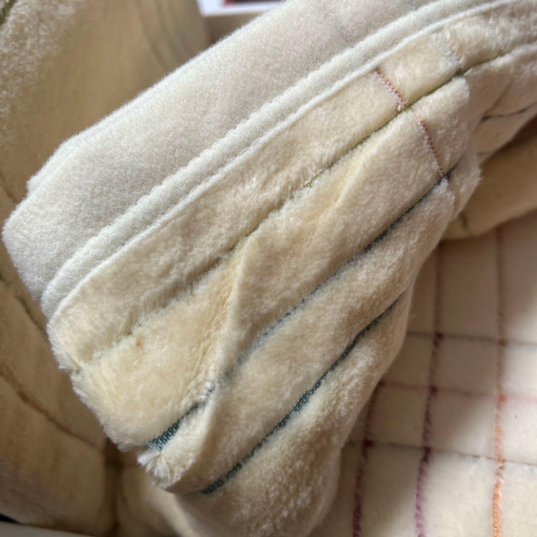 CELINE シルキータッチの高級シール織り綿毛布 2枚難ありお手入れブラシ付き