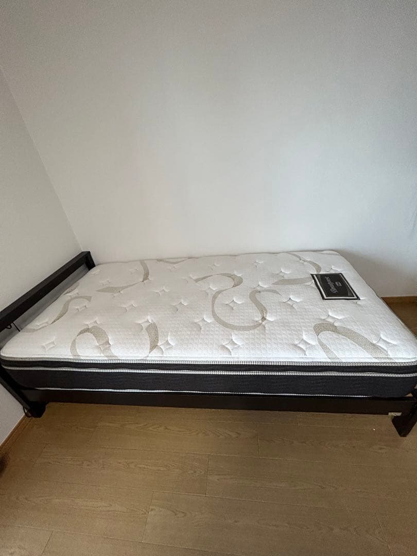 シモンズ　Beautyrest エッシェンシャル　シングルマットレス