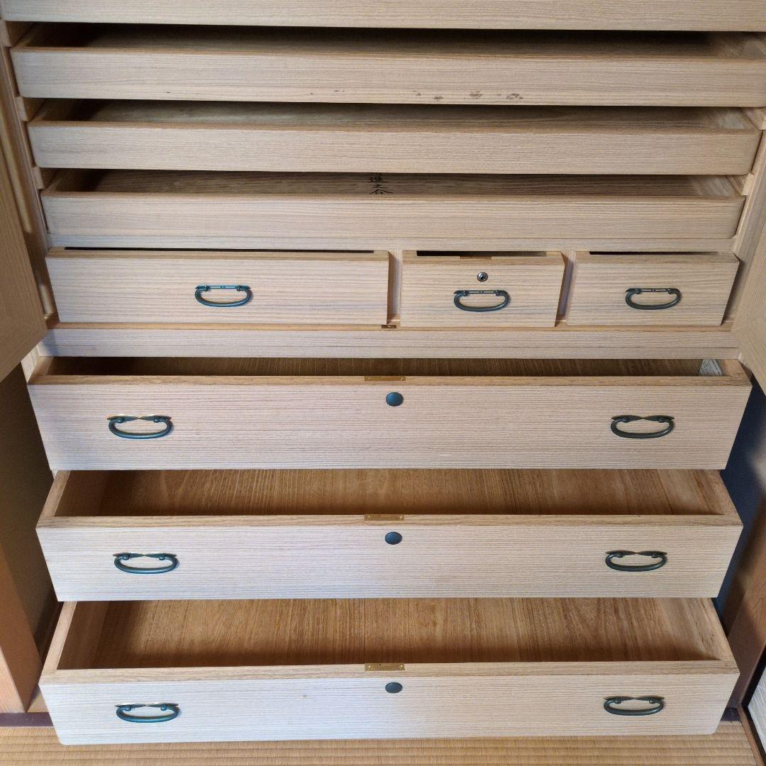 伝統工芸士　一級技能士　長谷川進之介作　 最高級工芸品 桐箪笥　着物