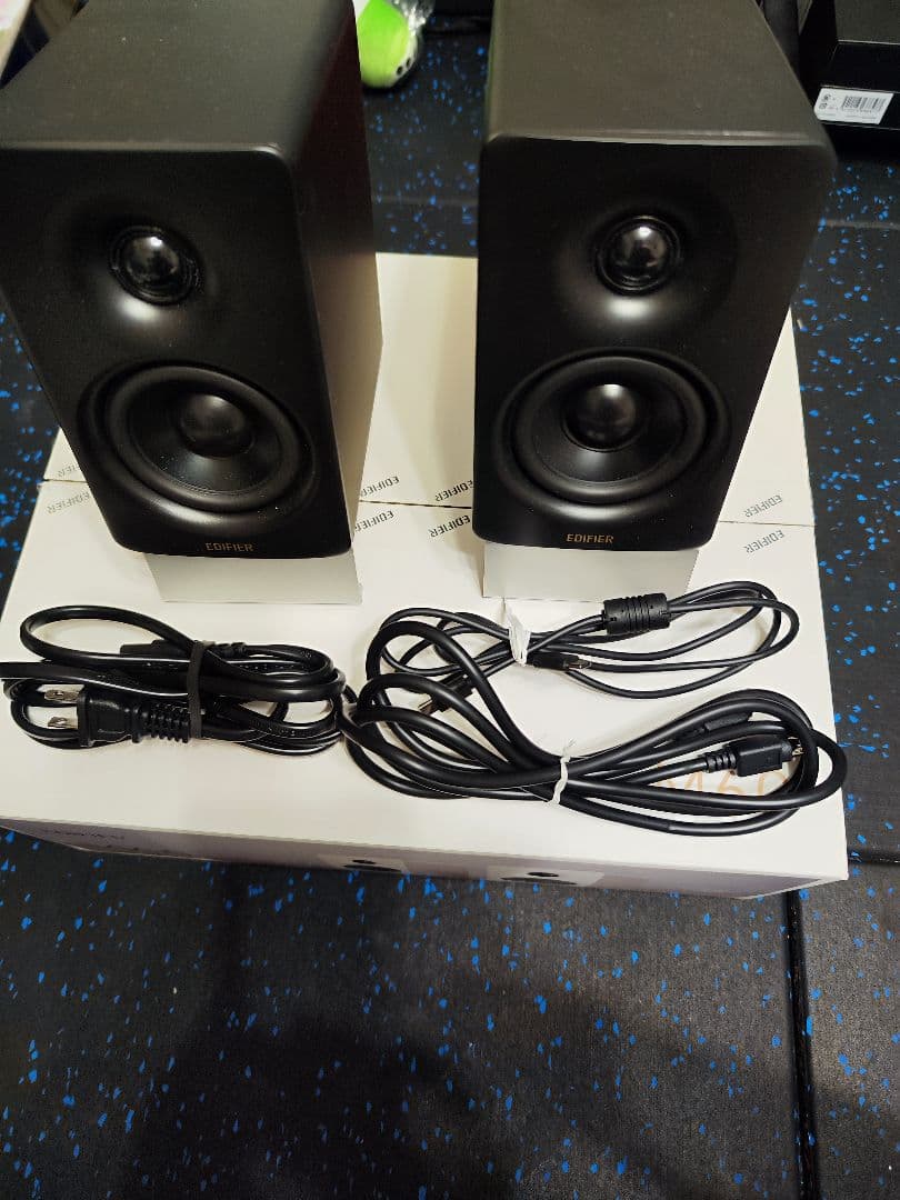 EDIFIER スピーカー M60