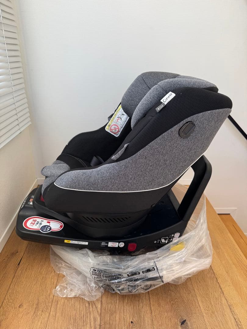 美品！クルリラプラス チャイルドシート 回転式　ISOFIX