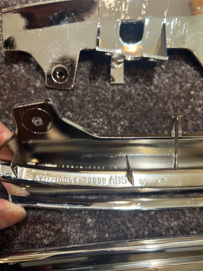 トヨタランクル80 ヘッドライトリム(上下)左右セット FZJ80、HZJ80、