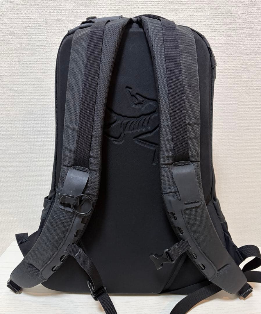 【廃盤】ARC’TERYX アークテリクス Arro 16 ブラック リュック