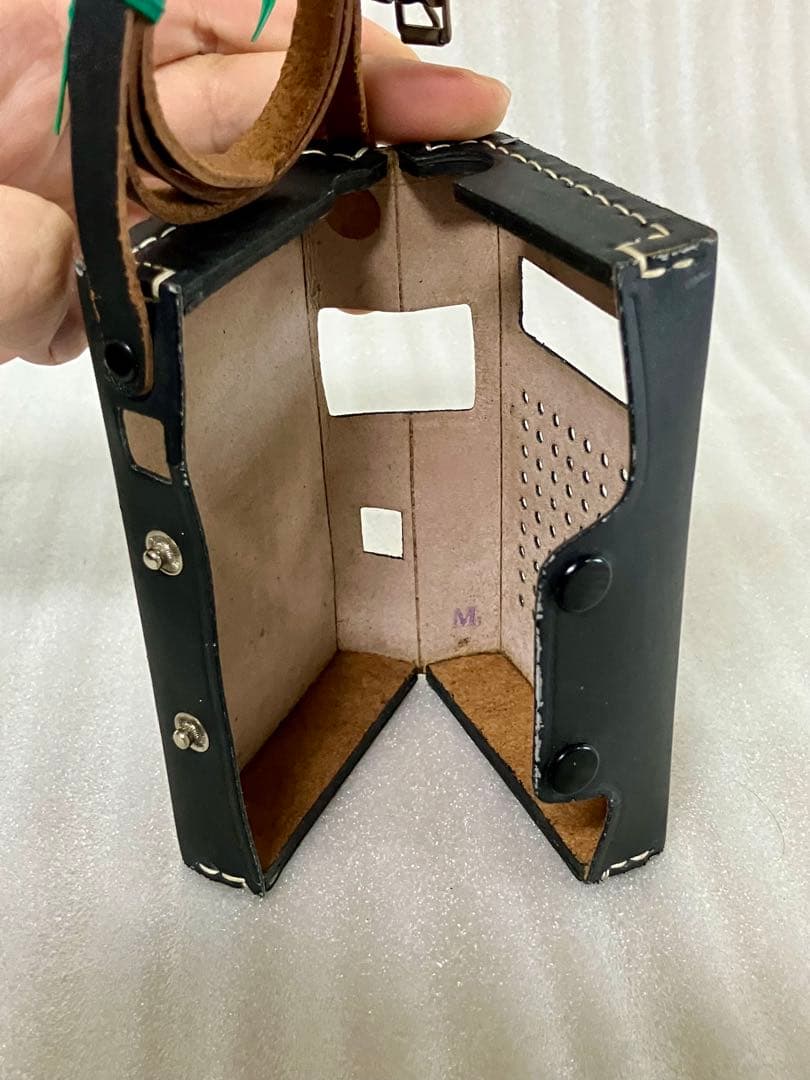 動作品　SONY TR-830ラジオ ケース付き ソニー