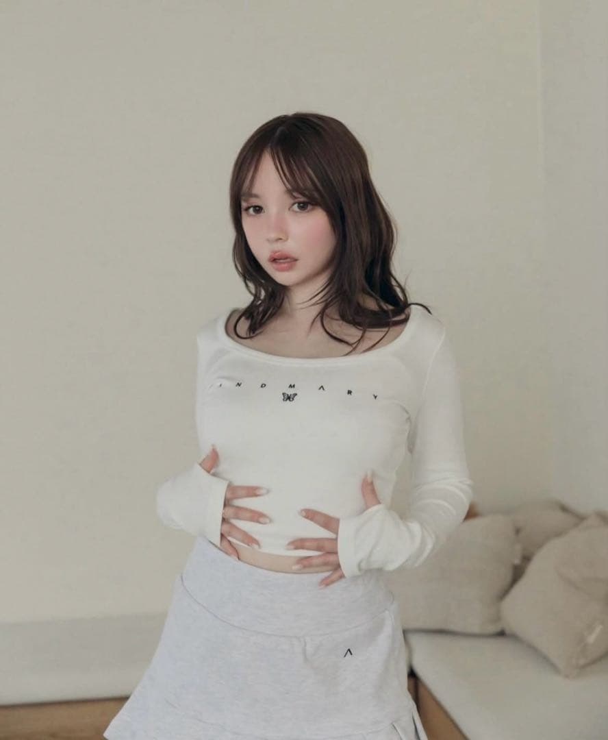 トップス andmary Luna logo tops white