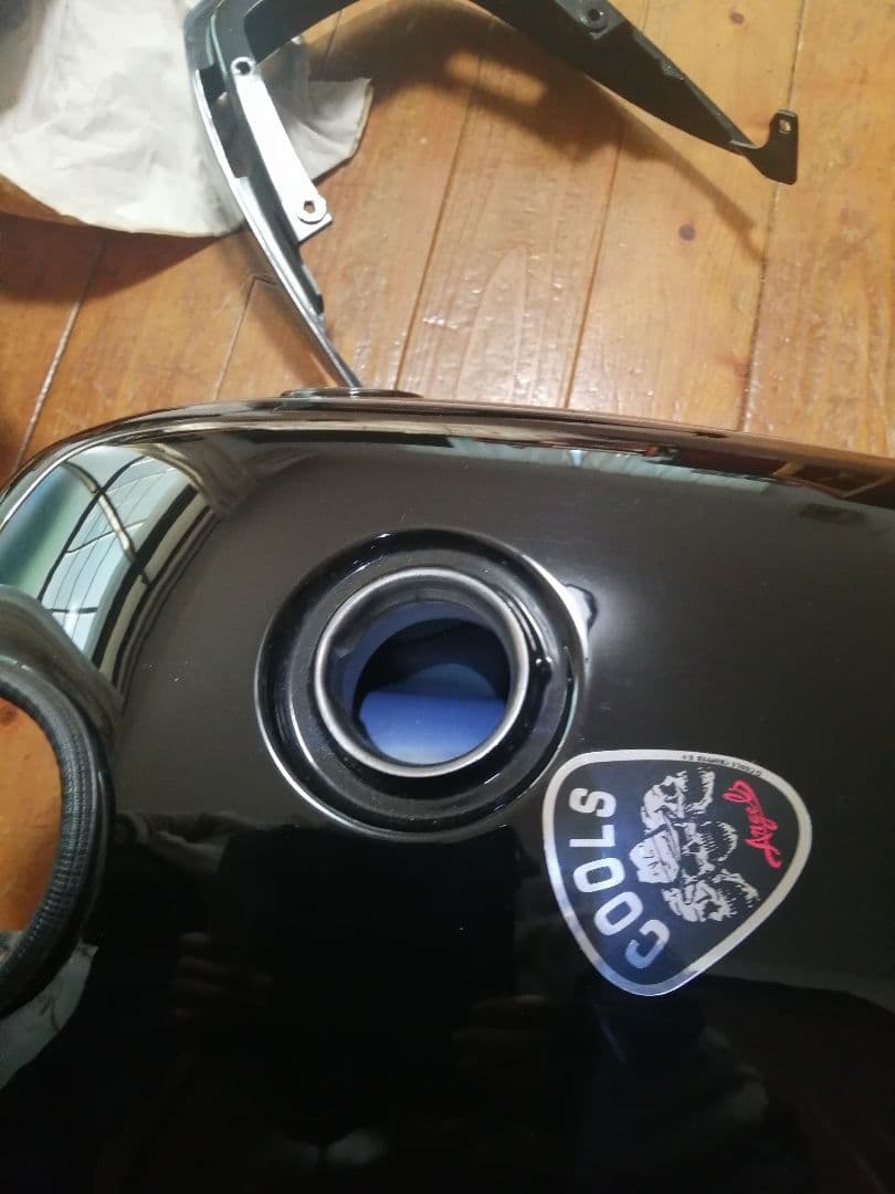 Yamaha SR400純正タンク サイドカバーシートカウルセット