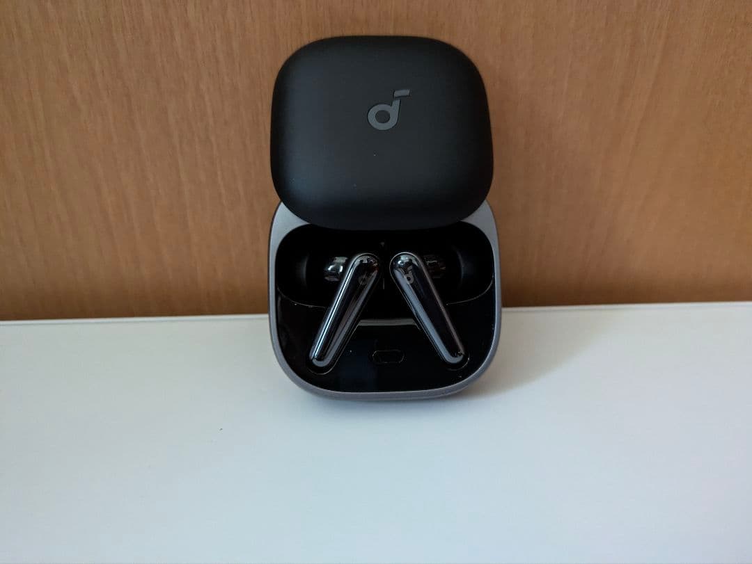 ゆ*う様 Soundcore Liberty 5 ワイヤレスイヤフォン