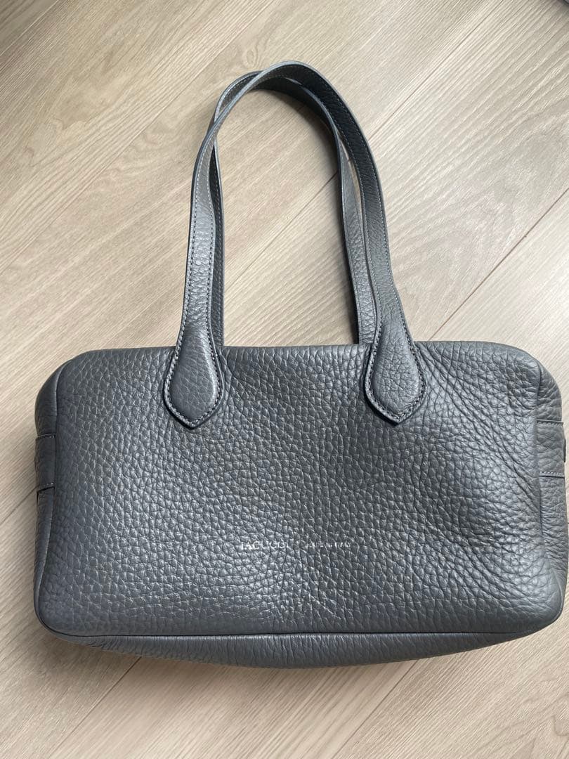 IACUCCI 完売アイテム⭐︎ダークグレーボストン型バッグ