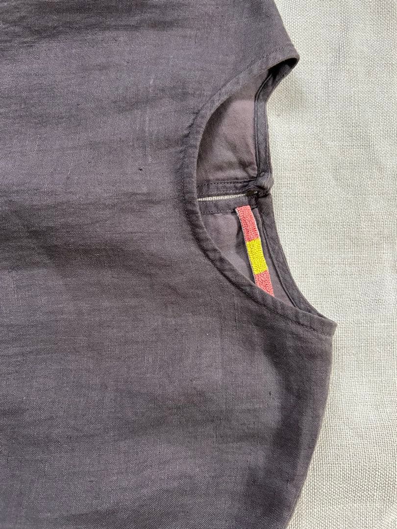 aodress_アオドレス　グレー花刺繍チュニック