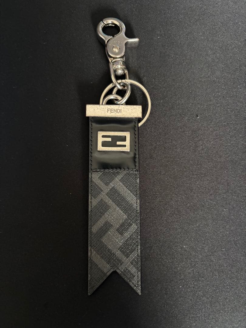 FENDI キーホルダー ブラック