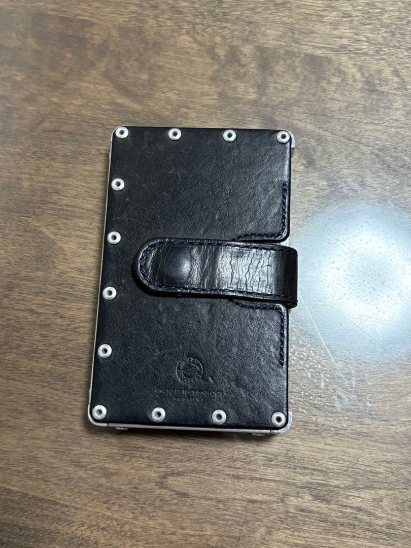 エアロコンセプト　名刺入れ