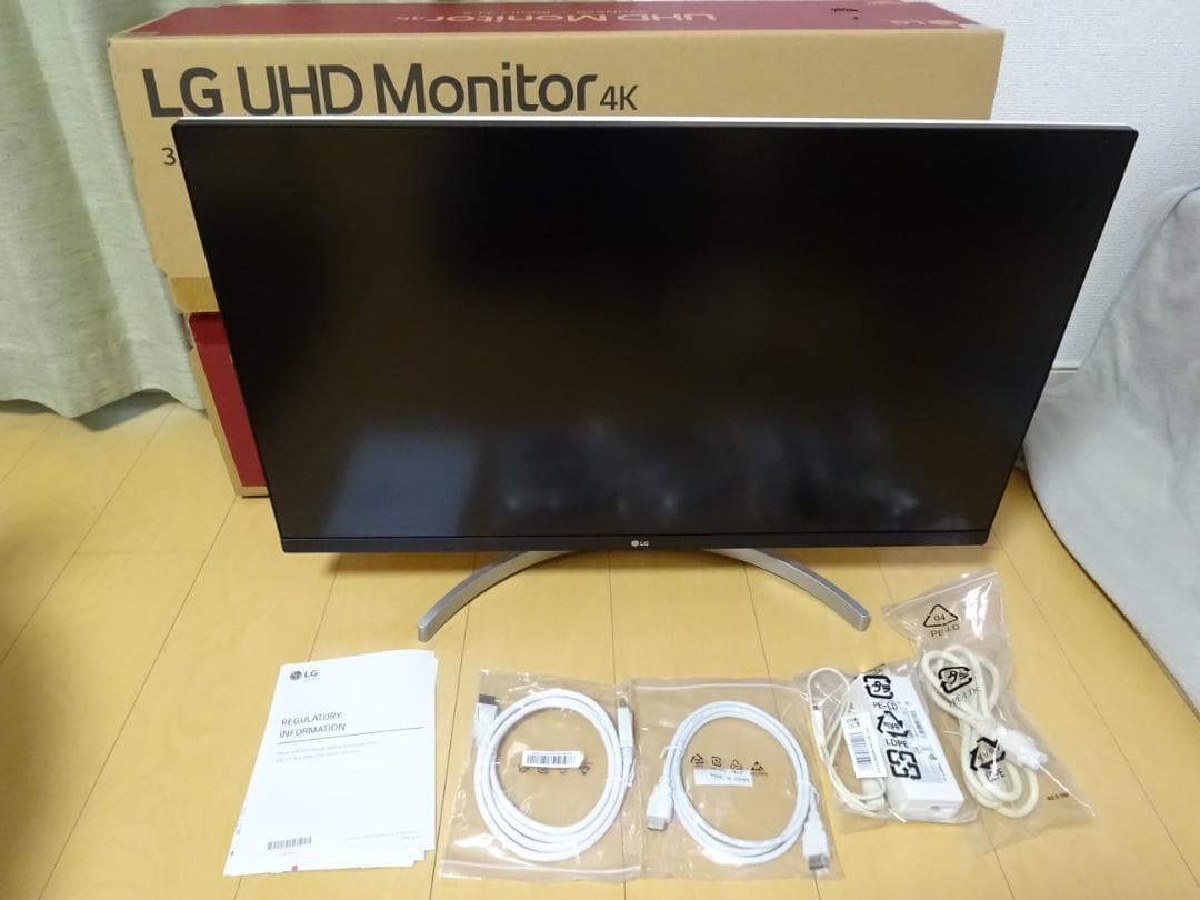 【美品】LG 31.5インチ IPS 4Kモニター 32UN650-W②