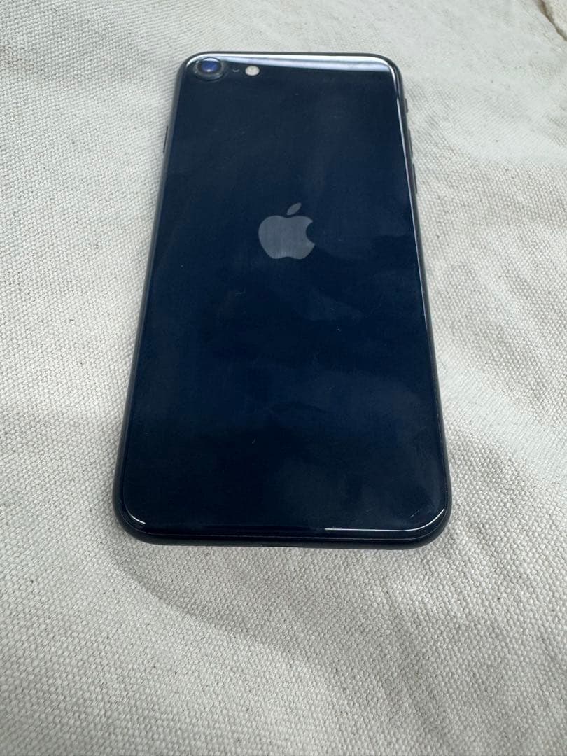 iPhone SE3 64GB SIMフリー　ソフトバンク