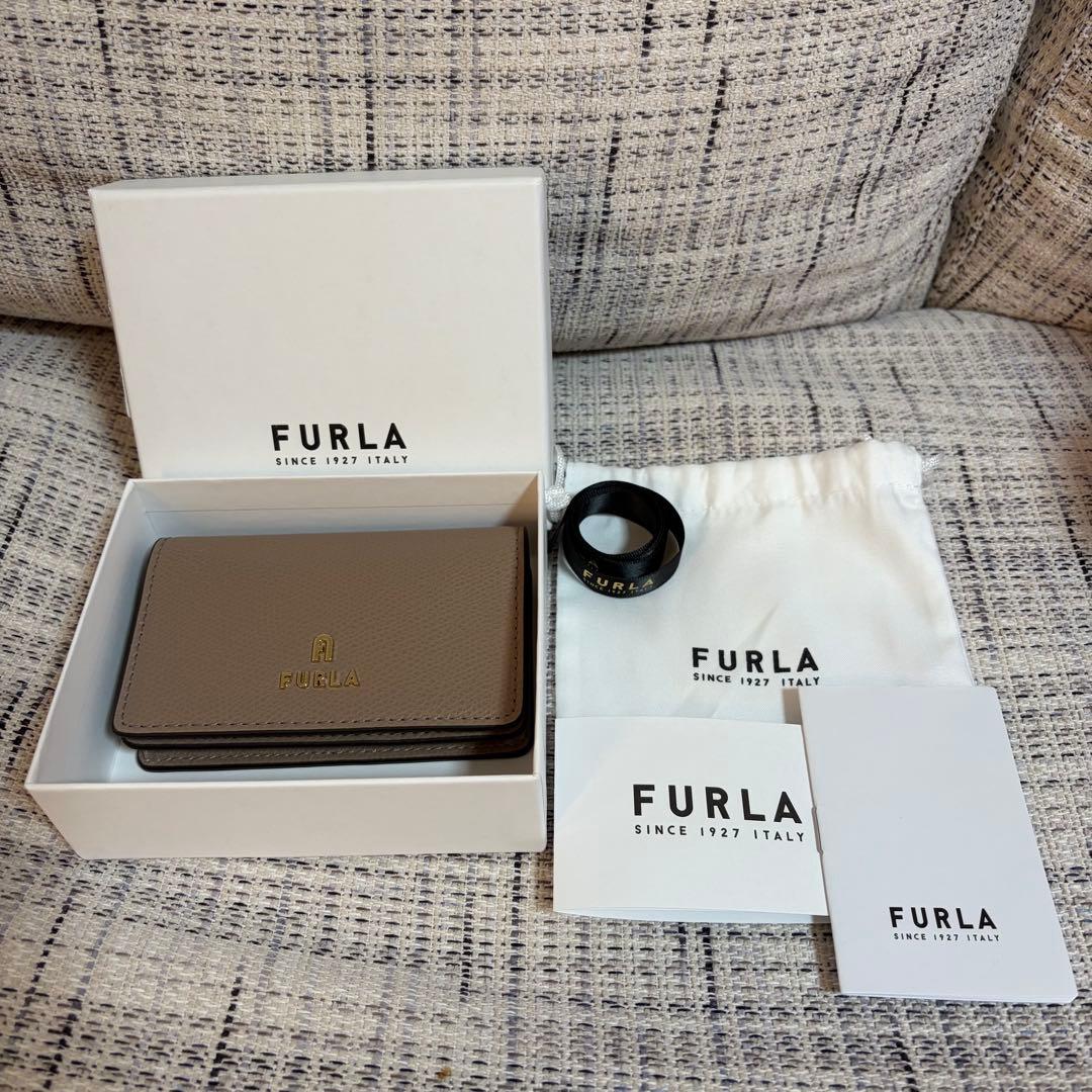 FURLA フルラ 名刺入れ カードケース グレージュ