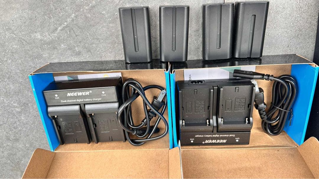 【タイムセール】NEEWER 2パック 660 LEDビデオライトとスタンドキッ