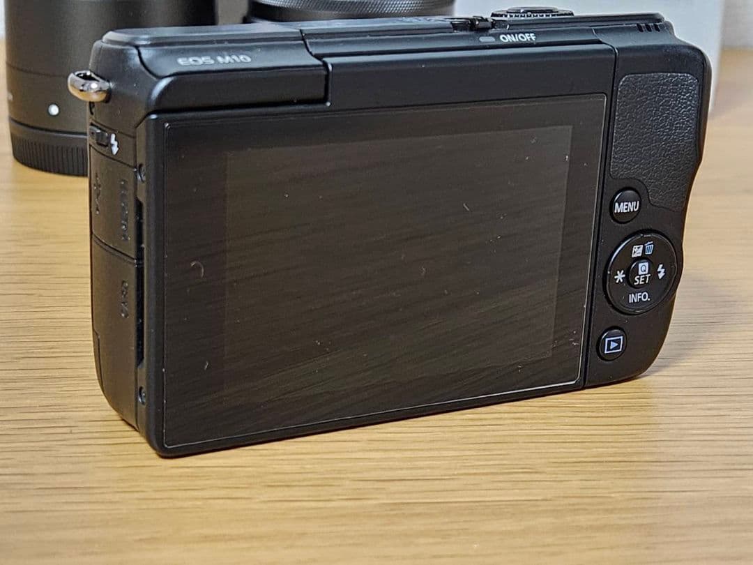 Canon キャノン カメラ EOS M10