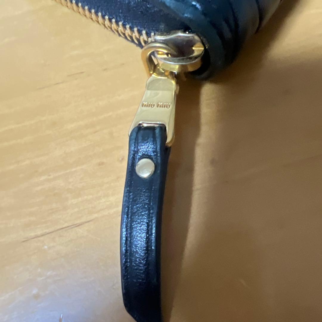 miu miu 黒 キルティング 長財布
