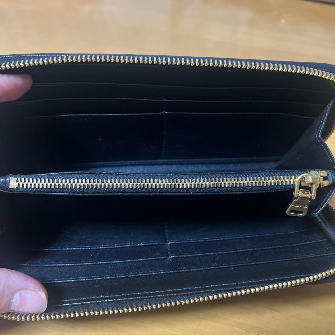 miu miu 黒 キルティング 長財布