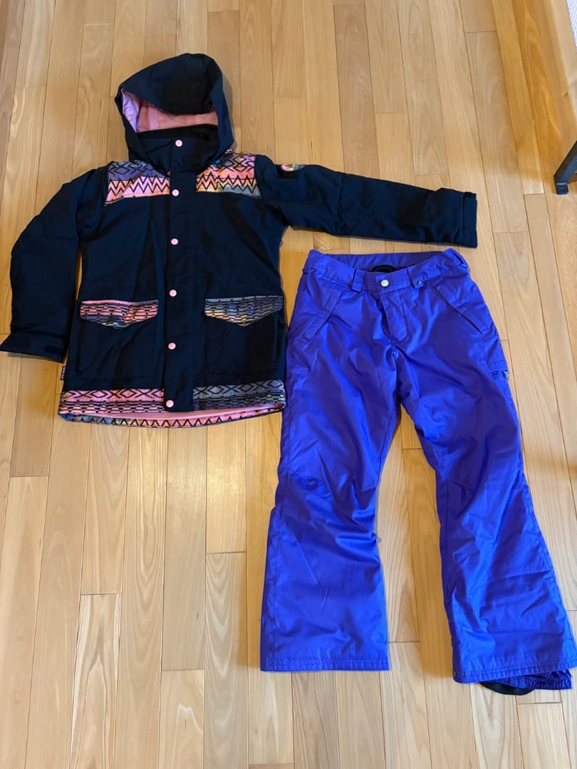 Burton スノーウェア上下セット キッズM（140程度）