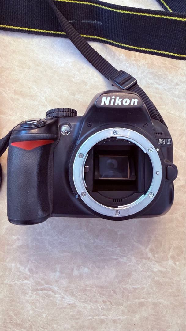 Nikon D3100 デジタル一眼レフカメラ 本体