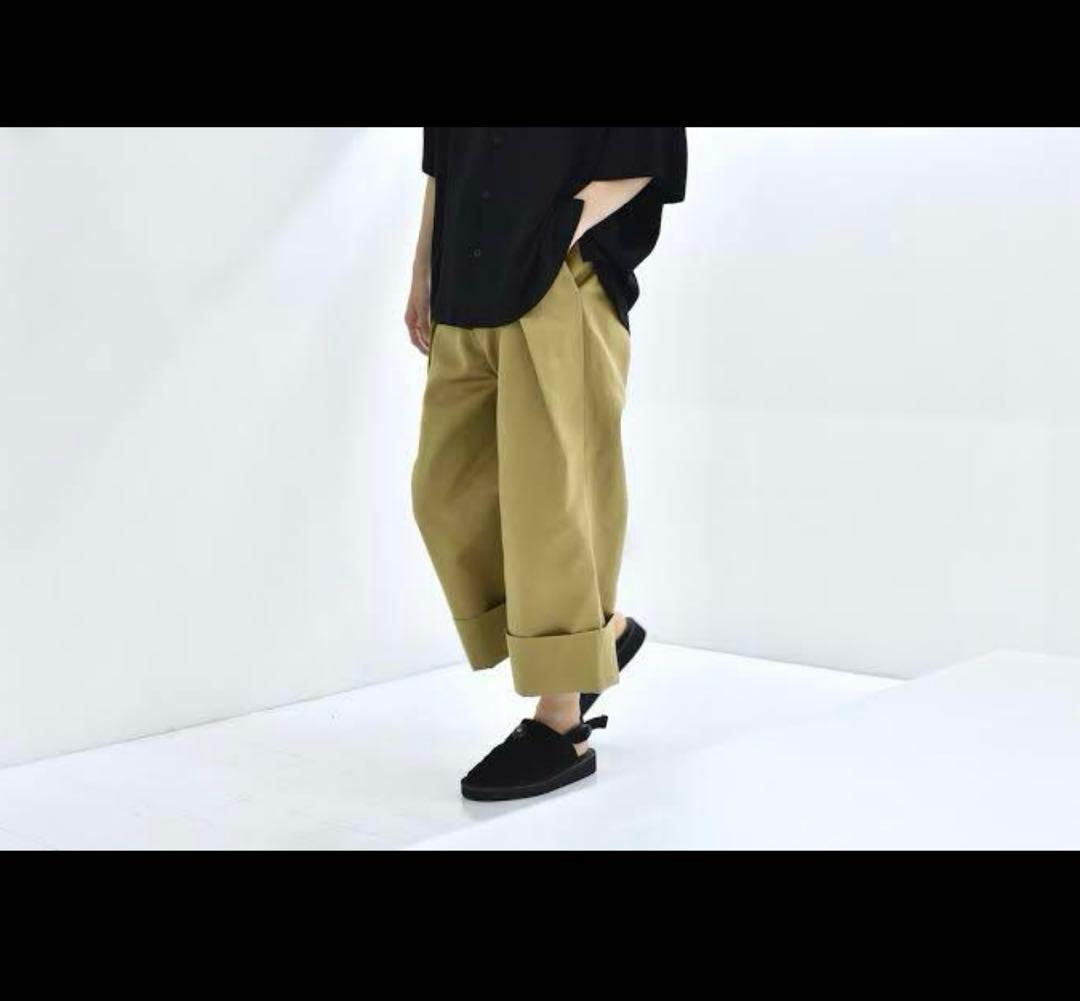 パンツ SOUMO BIG TUCK CHINO (BEIGE)