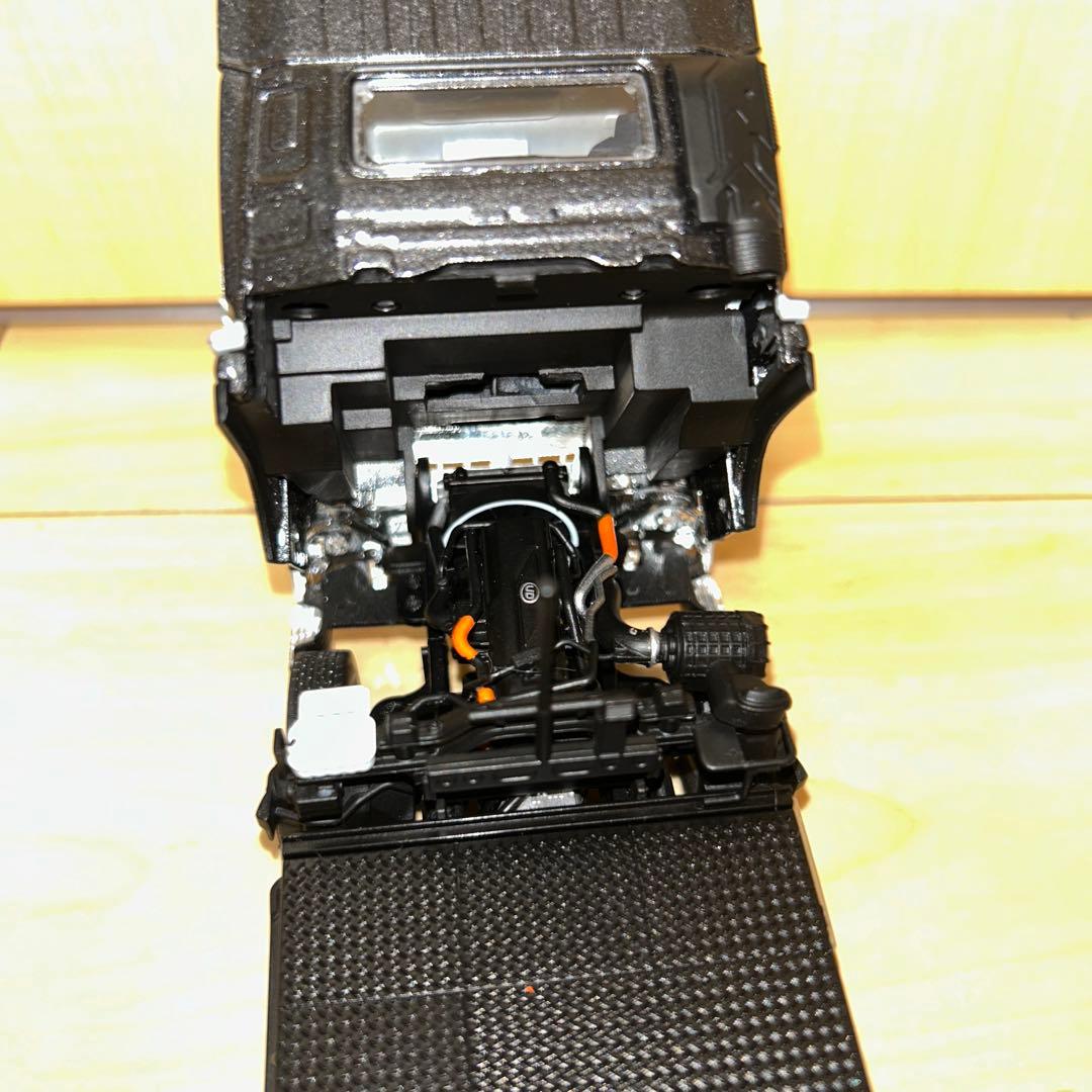 h*e様 UDトラックス　クオン　トラレーラーヘッド 1/43 非売品　ラスト1