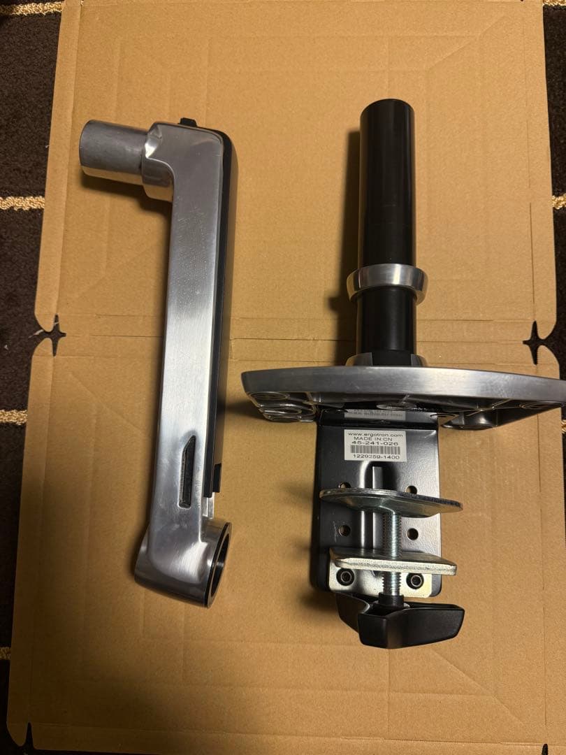 Ergotron LX DeskMount LCDArm シルバーモニターアーム