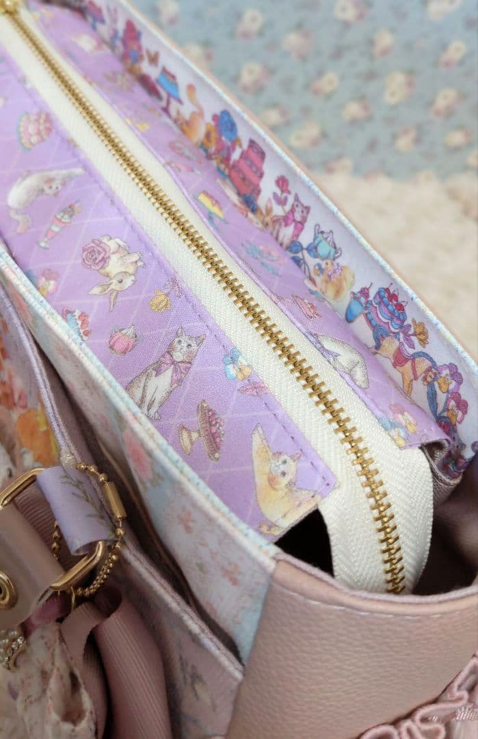 u*1様 ジョリーフルール　コラコラ　ピンク系　ぽってりトート　うさぎ　ねこ