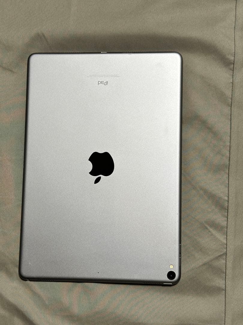 Apple iPad PRO 10.5インチ64GB シルバー