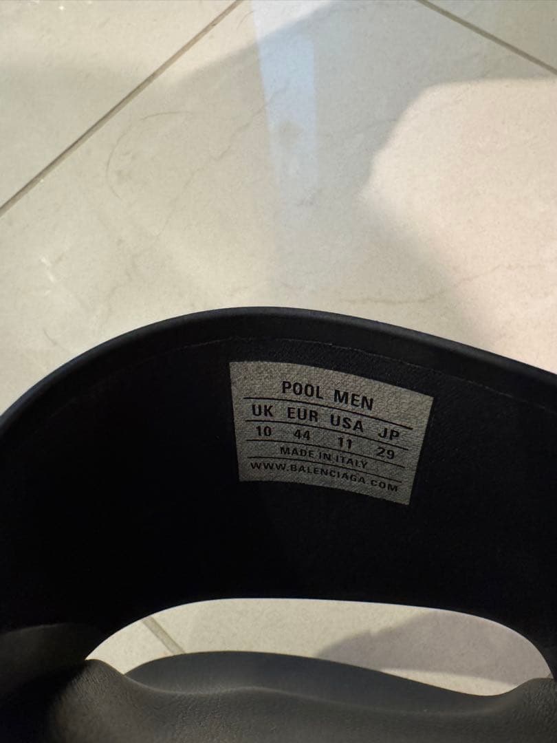 BALENCIAGA ブラック サンダル