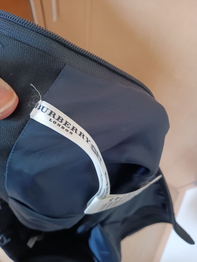 BURBERRYスーツ　卒業式や入学式　160センチ　シンプル