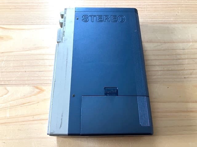 超希少品 高音質 整備済完全動作品 SONY TPS-L2 新品のヘッドホン付